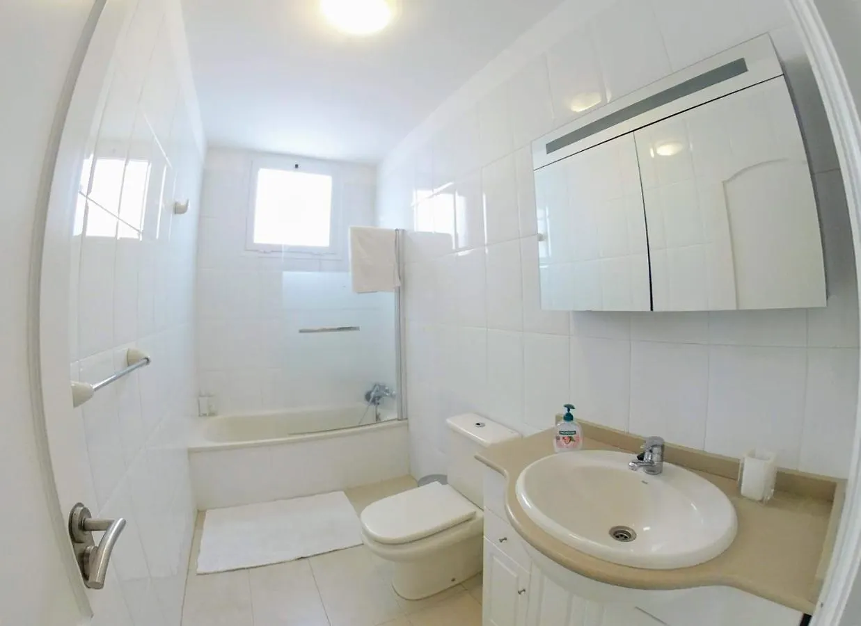 Facing The Ocean - Full Appt With 2 Double Bedroom Tabaiba